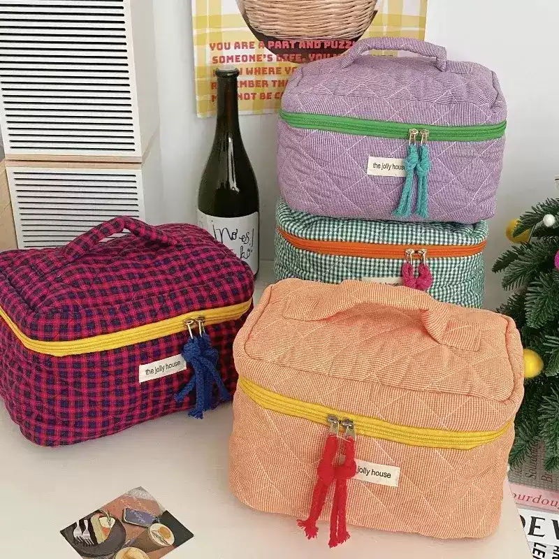 Skincare B Erl - Bolsa de maquiagem xadrez com bloqueio